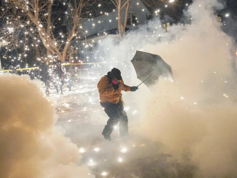 Federal agent shoots Minneapolis man in leg after shovel attack, officials say